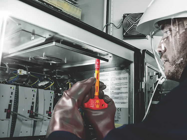 Wera 410 i VDE A RA VDE T-handtag med spärr 1/4"