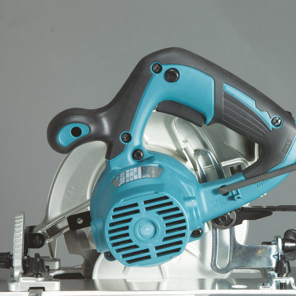 Makita Cirkelsåg HS6601 1050W