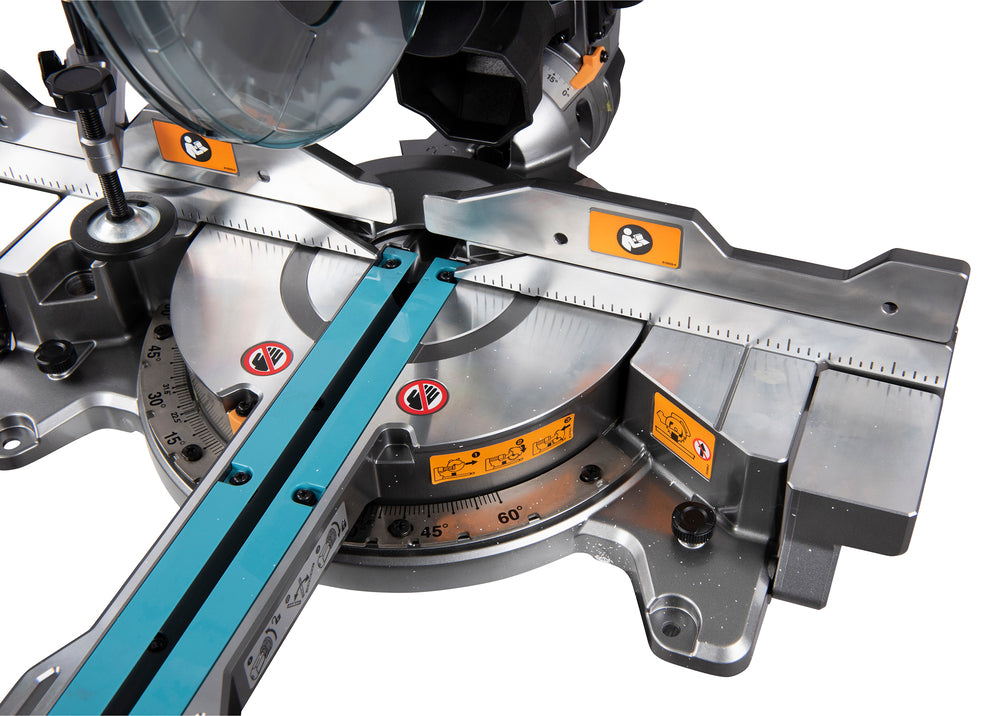 Makita Kap- och gersåg XGT 40V LS002GZ01