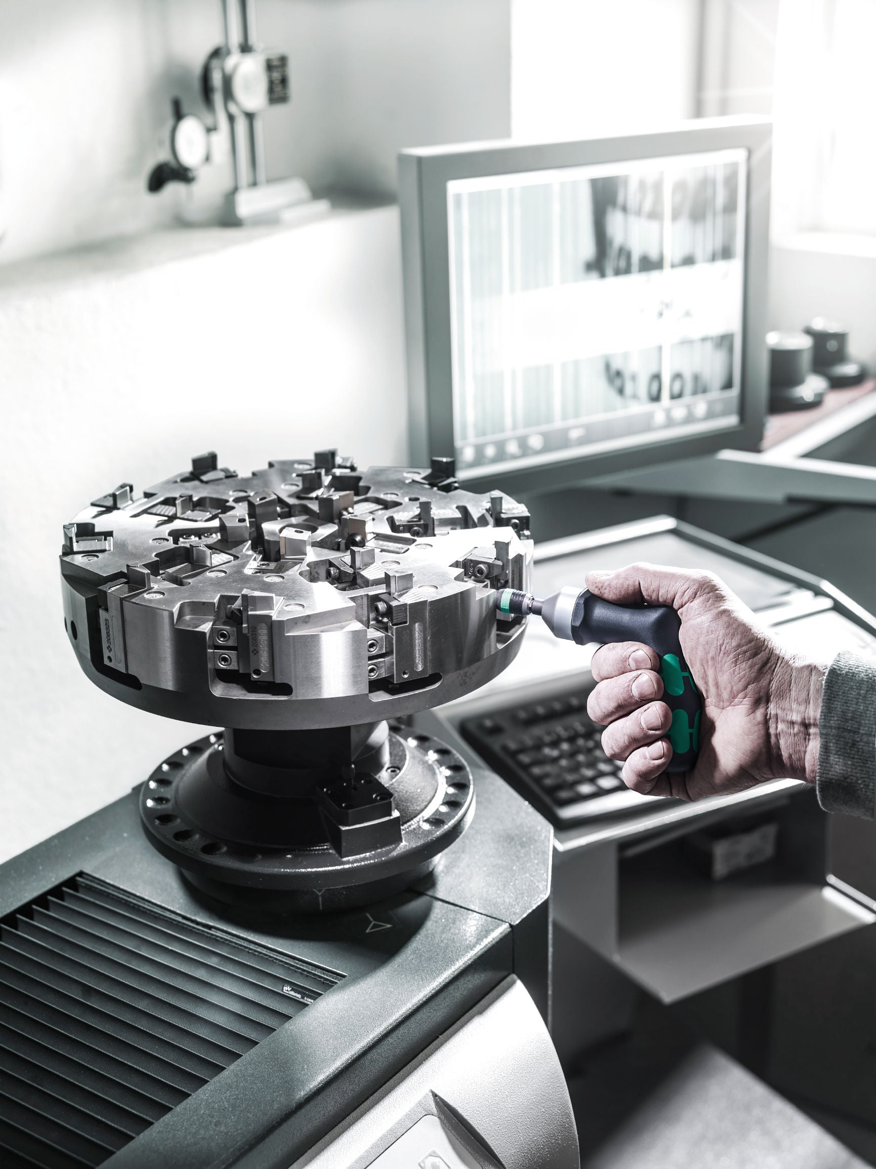 Wera Serie 7400 Kraftform pistolgrepp, förinställd, inställbar momentskruvmejsel (3,0–8,8 Nm) med Rapidaptor-snabbfäste