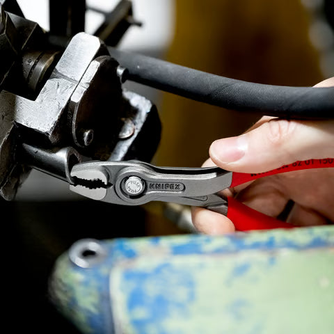 KNIPEX Muttertrång TwinGrip med front- och sidogrepp 150mm- 8201150