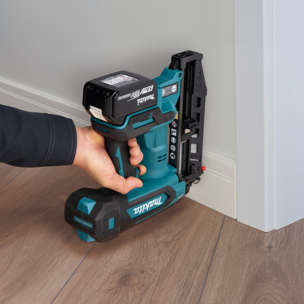 Makita Dyckertpistol 1,6mm 19-64mm LXT - DBN601ZJ 18V Naken