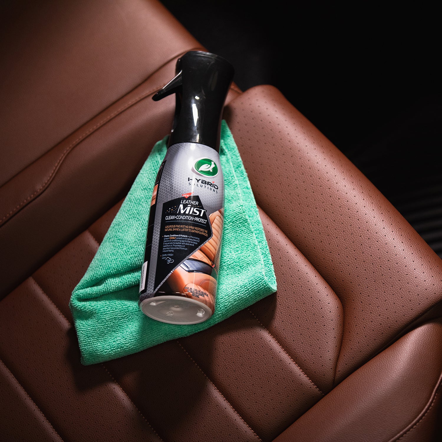 TURTLE WAX HS MIST LEATHER COND. & CLEANER 591 ML