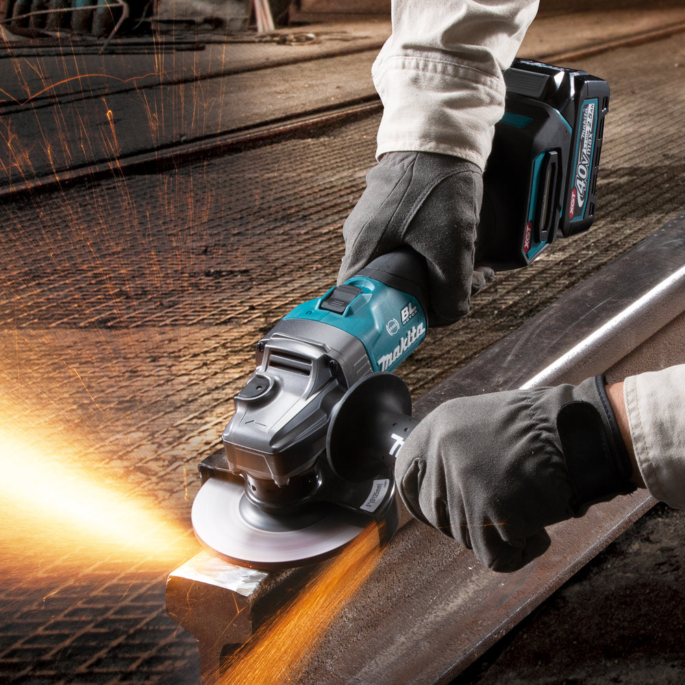 Makita Vinkelslip XGT 40V - GA005GM201