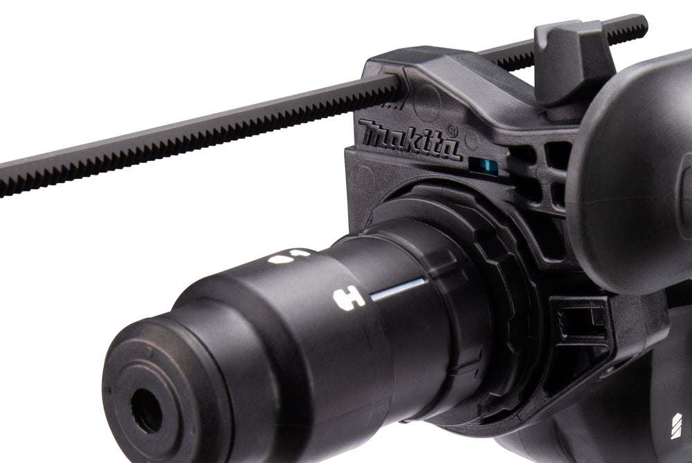 Makita Kombihammare XGT 40V HR002GM202 + Lampa/radio MR009GZ + Lampa ML006GX + Vattenkokare KT001GZ