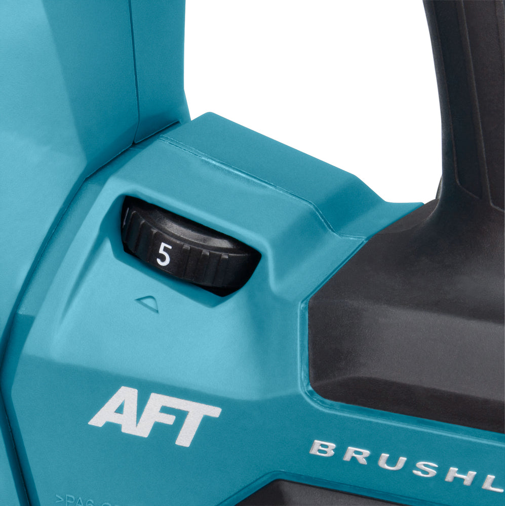 Makita Kombihammare XGT 40V HR002GM202 + Lampa/radio MR009GZ + Lampa ML006GX + Vattenkokare KT001GZ