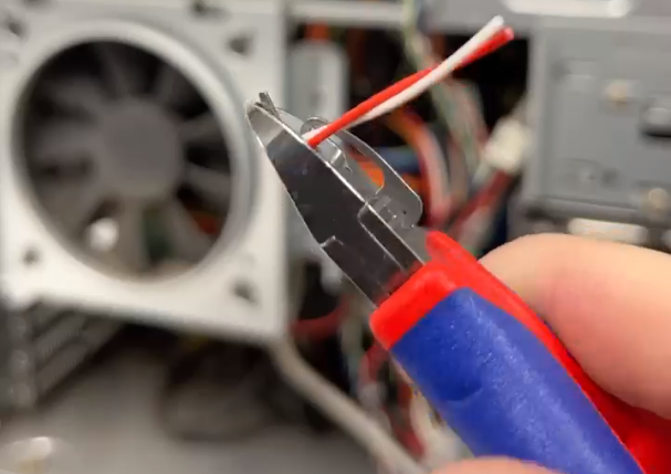 Knipex Elektroniksidavbitare 115mm med trådklämma